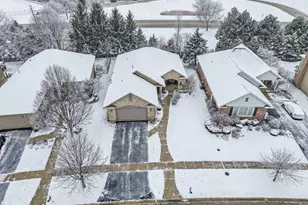 4N466 Mark Twain St, Saint Charles, IL 60175 - Photo 2