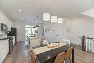 1030 Bogart St, Des Plaines, IL 60018 - Photo 8