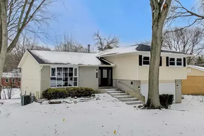 123 Kainer Avenue, Barrington, IL 60010 - Photo 2