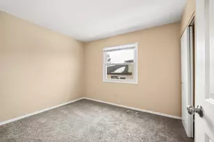 18033 Idlewild Dr, Country Club Hills, IL 60478 - Photo 14