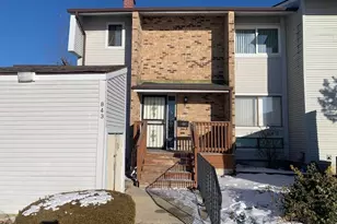 843 Oakside Ln, University Park, IL 60484 - Photo 2