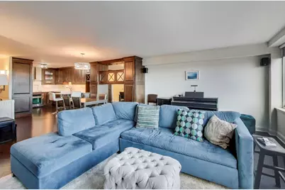 1440 N Lake Shore Drive #5D, Chicago, IL 60610 - Photo 4