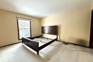 5216 Abbey Dr, McHenry, IL 60050 - Photo 8