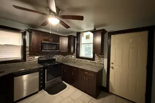 7924 S Peoria St, Chicago, IL 60620 - Photo 14