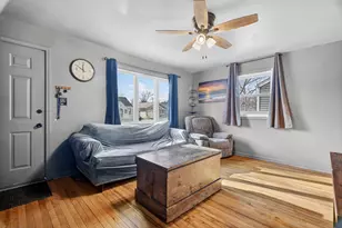 1225 Clara Ave, Joliet, IL 60435 - Photo 4