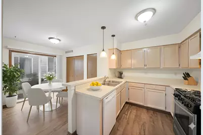 1429 Orleans Drive #1429, Mundelein, IL 60060 - Photo 10