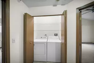 1429 Orleans Dr, Mundelein, IL 60060 - Photo 14