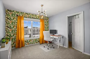 218 Middleton Ct, Elgin, IL 60124 - Photo 16