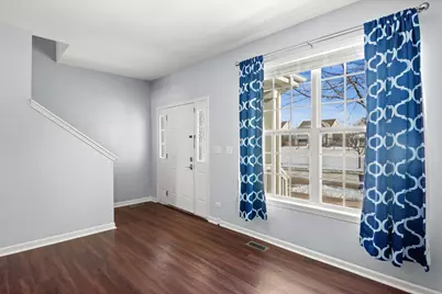 218 Middleton Court, Elgin, IL 60124 - Photo 6