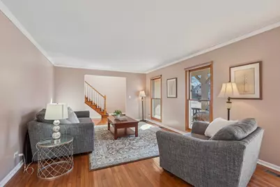 0N655 Courtney Lane, Winfield, IL 60190 - Photo 4