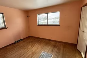 8826 S Prairie Ave, Chicago, IL 60619 - Photo 8