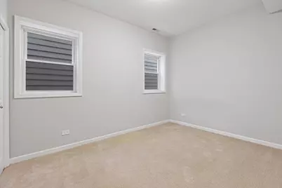 3432 W Melrose Street, Chicago, IL 60618 - Photo 10