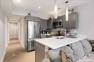 3432 W Melrose St, Chicago, IL 60618 - Photo 34