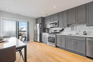 3432 W Melrose St, Chicago, IL 60618 - Photo 20