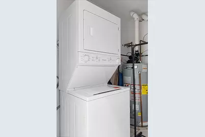 3432 W Melrose Street, Chicago, IL 60618 - Photo 14