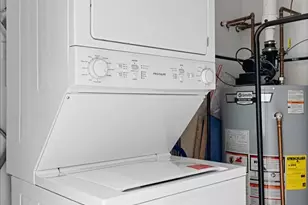 3432 W Melrose St, Chicago, IL 60618 - Photo 14