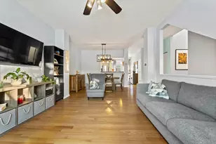 974 Mayfair Ct, Elk Grove Village, IL 60007 - Photo 14