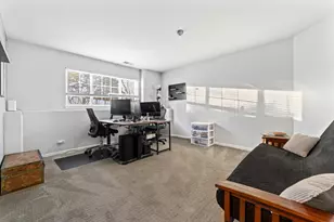 974 Mayfair Ct, Elk Grove Village, IL 60007 - Photo 24