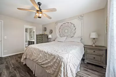 1281 N Red Oak Circle #3, Round Lake Beach, IL 60073 - Photo 8