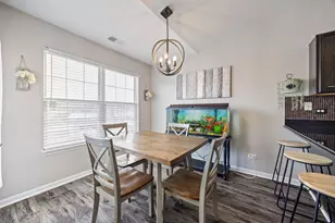 1281 N Red Oak Cir, Round Lake Beach, IL 60073 - Photo 4