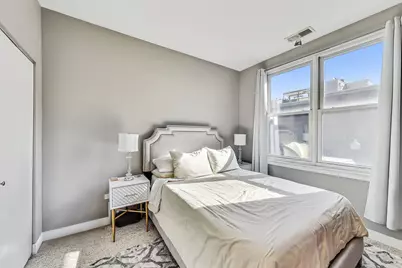 [Address not provided], Chicago, IL 60607 - Photo 12