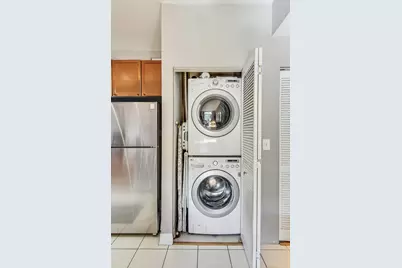 [Address not provided], Chicago, IL 60607 - Photo 16
