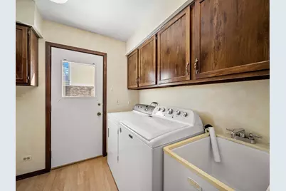 3058 Knollwood Lane, Glenview, IL 60025 - Photo 16