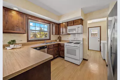 3058 Knollwood Lane, Glenview, IL 60025 - Photo 8