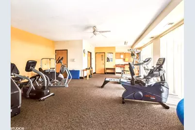 9355 Irving Park Road #404, Schiller Park, IL 60176 - Photo 24