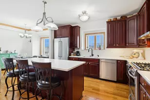 4811 N Olcott Ave, Harwood Heights, IL 60706 - Photo 4