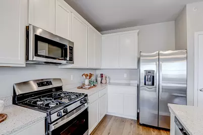 400 Comstock Road, South Elgin, IL 60177 - Photo 10