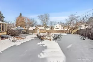 203 W Brown St, Harvard, IL 60033 - Photo 18