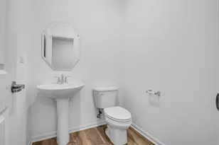 638 Cassia Ct, Crystal Lake, IL 60012 - Photo 6