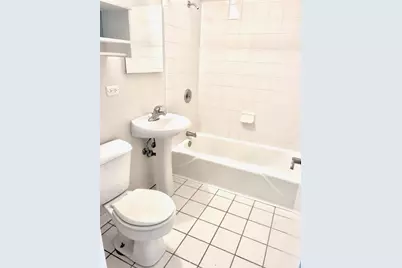 1246 W Byron Street #1, Chicago, IL 60613 - Photo 6