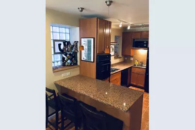 [Address not provided], Chicago, IL 60657 - Photo 10