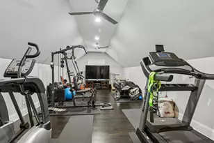 9200 Falling Waters Dr, Burr Ridge, IL 60527 - Photo 24