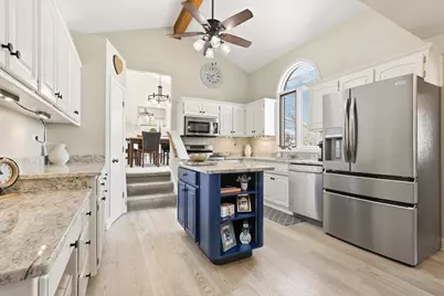 8118 Brookside Glen Drive, Tinley Park, IL 60487 - Photo 6