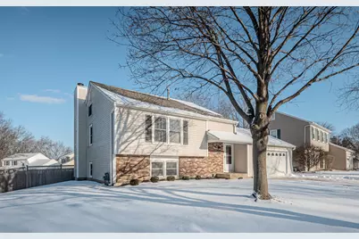 965 Independence Avenue, Saint Charles, IL 60174 - Photo 2