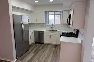 2231 Wentworth Ct, Naperville, IL 60565 - Photo 4