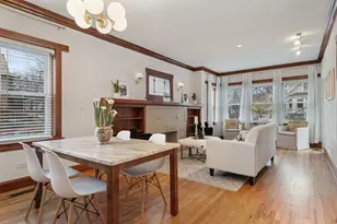 3805 W Roscoe St, Chicago, IL 60618 - Photo 4