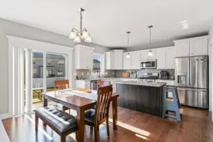 205 Gailardio St, Savoy, IL 61874 - Photo 10