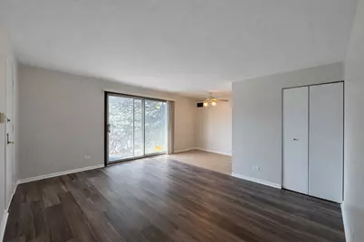 7915 S 84th Avenue #4, Justice, IL 60458 - Photo 2