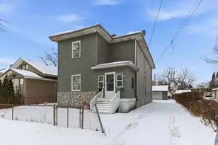 136 S Butrick St, Waukegan, IL 60085 - Photo 2
