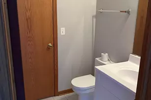 761 Dillon Ct, Grayslake, IL 60030 - Photo 2