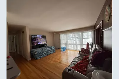 7418 Wilson Terrace, Morton Grove, IL 60053 - Photo 8