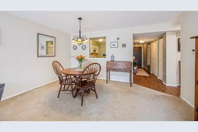 211 Elgin Avenue #2E, Forest Park, IL 60130 - Photo 8