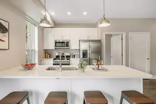 101 W Liberty St, Barrington, IL 60010 - Photo 2