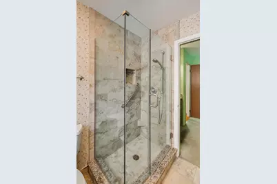 2011 E Robinhood Lane, Arlington Heights, IL 60004 - Photo 22