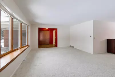 2011 E Robinhood Lane, Arlington Heights, IL 60004 - Photo 8