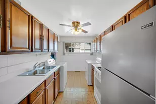 17913 Oakwood Ave, Lansing, IL 60438 - Photo 10